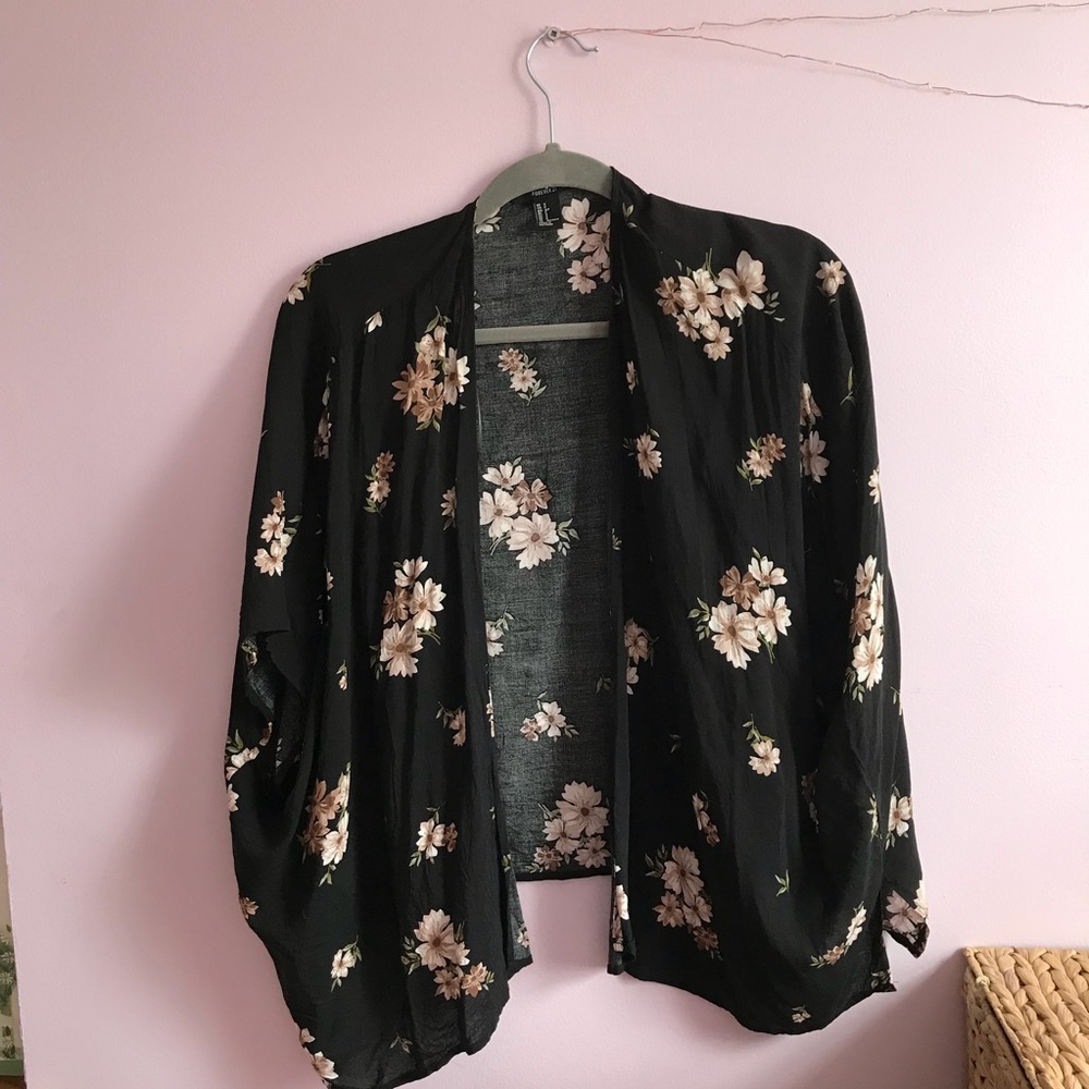 floral light cardigan blouse